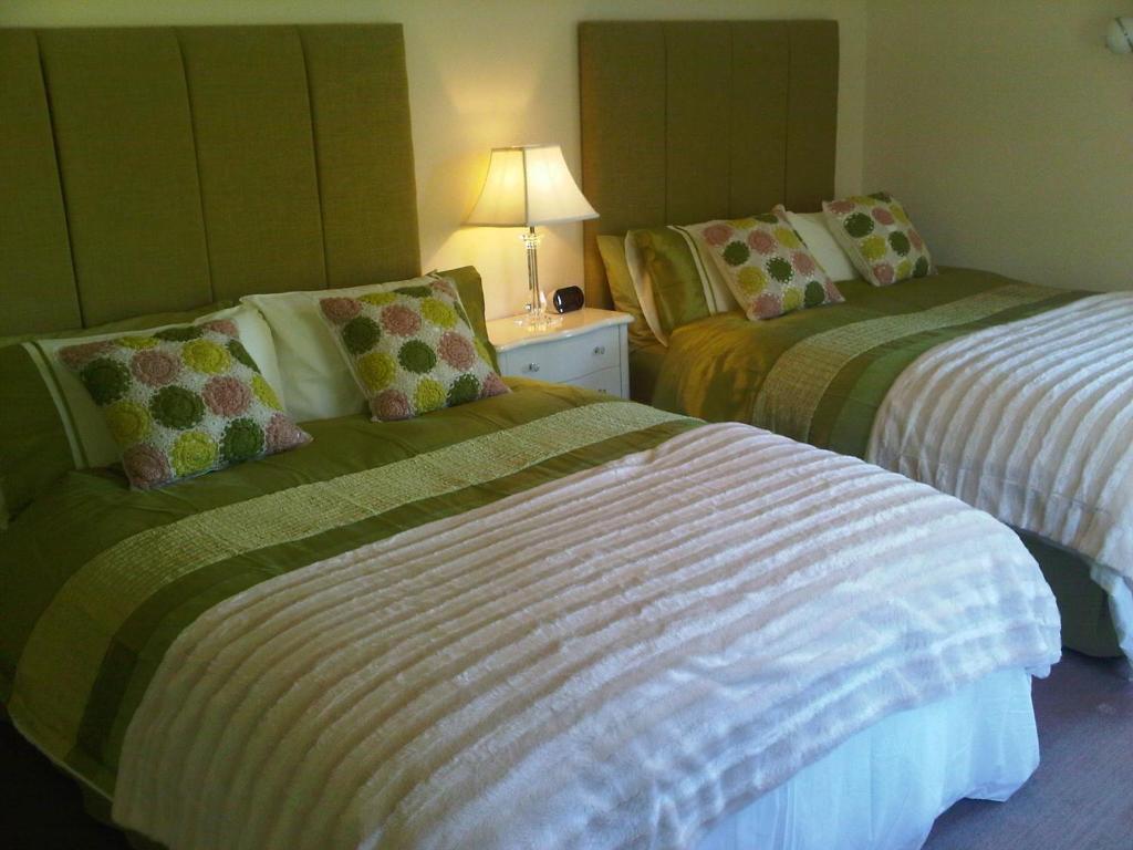 Hotel Plumpton House à Ashford  Extérieur photo